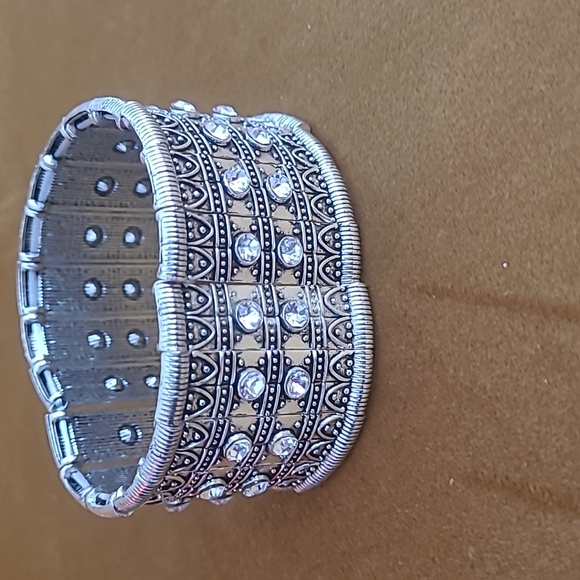 Elastic boho bangle - Picture 2 of 3